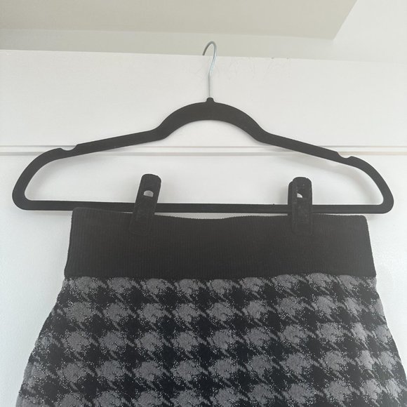 Veronica Beard Knit Mini Skirt Black & Gray Houndstooth Pattern Glitter Thread - Picture 3 of 7